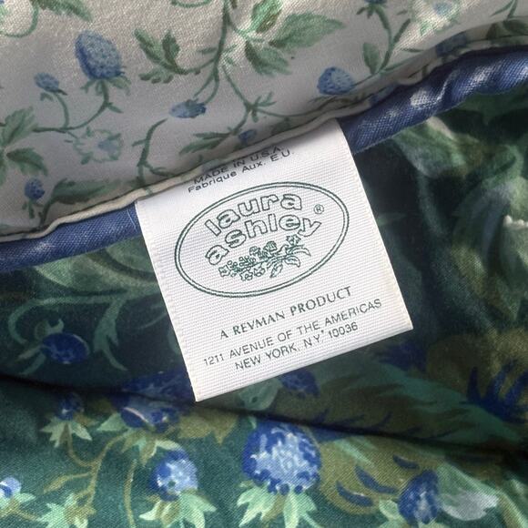 Vintage LAURA ASHLEY BRAMBLE BERRY Queen Reversible Comforter - Picture 3 of 8